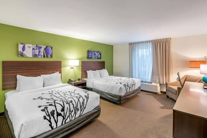 Room 11 of 37