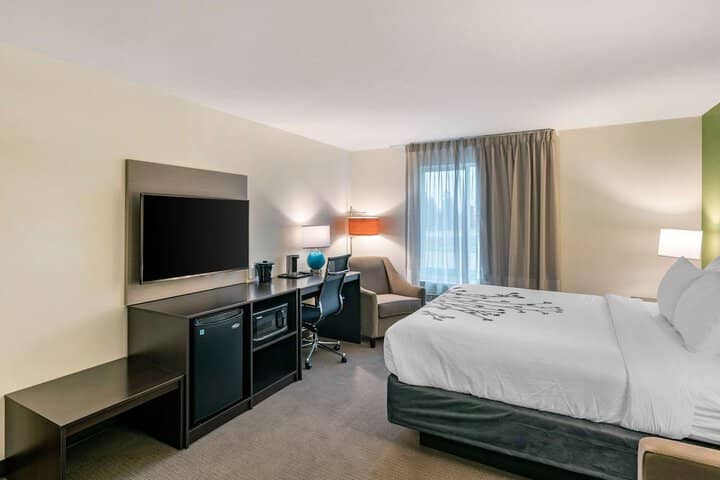 Room 19 of 37