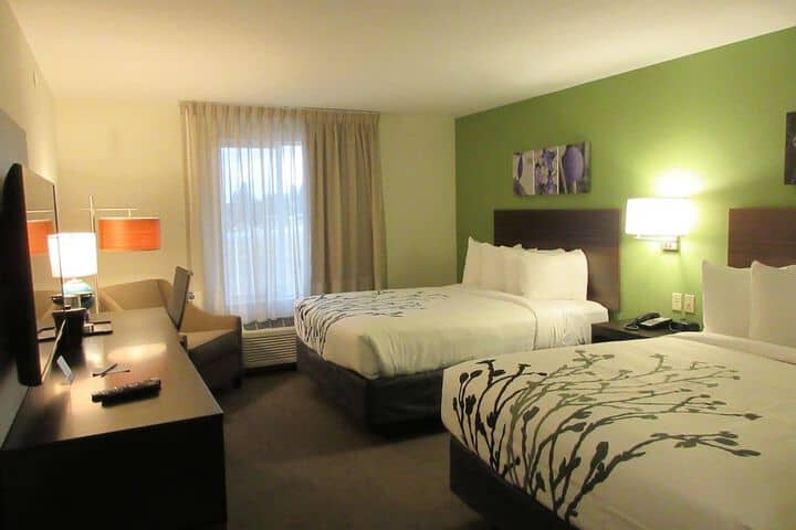 Room 5 of 37